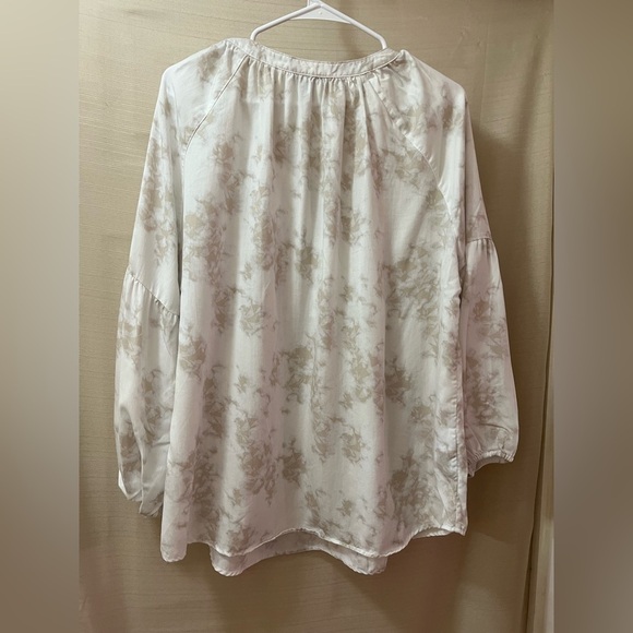 Eddie Bauer 100% Lyocell Boho Peasant Blouse – Soft Neutral Tie Dye, Women’s XL - Picture 7 of 8